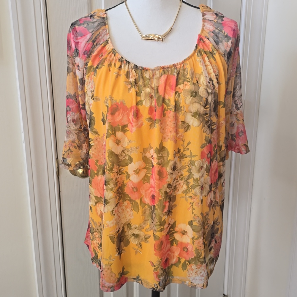 WILDE BRAND WOMEN'S TANGERINE LINED FLORAL TOP SIZE MEDIUM